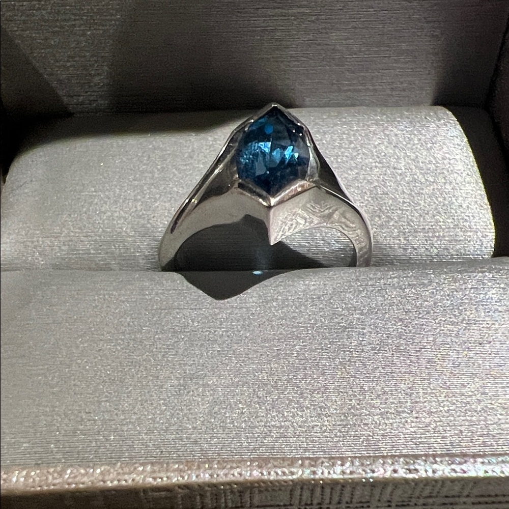 10k Custom Women's Ring with London Blue Topaz Stone - Picture 3 of 7